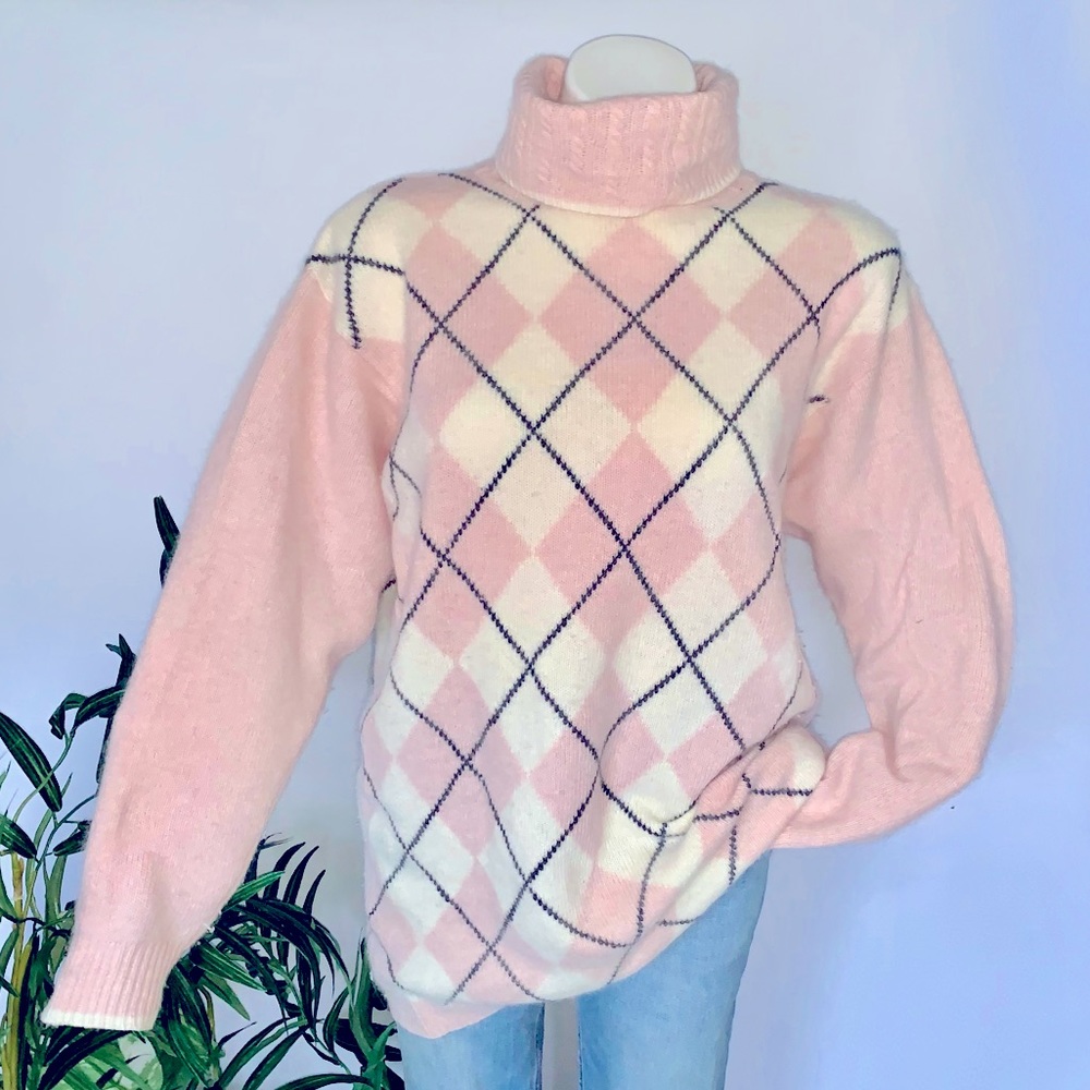 s o f t :: Vintage Oversized Wool Argyle Knit Sweater Turtleneck